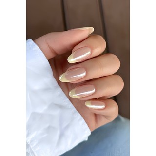 Nailbox Thiết Kế  French Đầu Móng Vàng phối Tráng Gương Đơn Giản