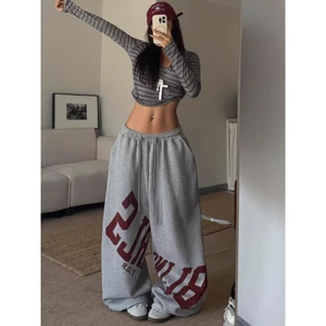Quần nỉ ống rộng hoạ tiết chữ chéo màu ghi và đen phong cách hiphop đi nhảy QN006 - Tiktik