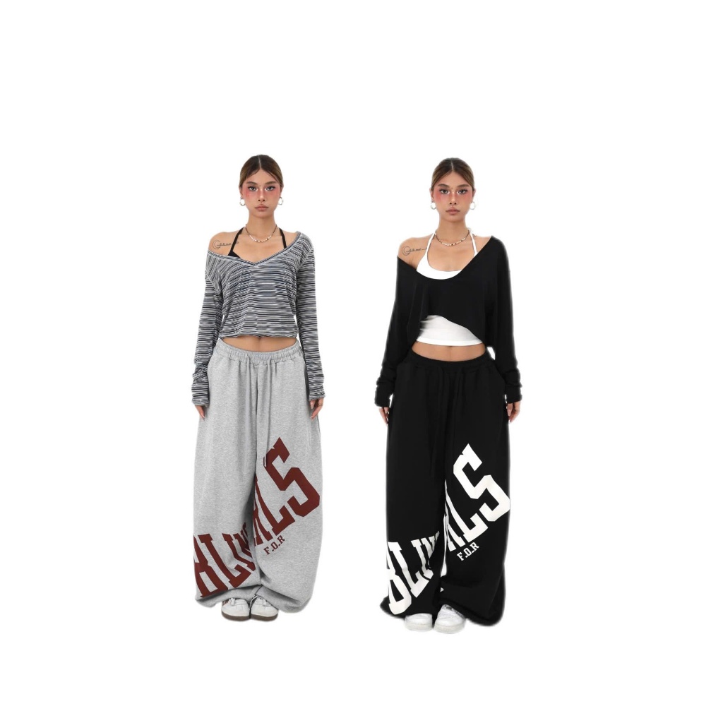 (sẵn)Quần nỉ ống rộng hoạ tiết chữ chéo màu ghi và đen phong cách hiphop đi nhảy QN006 - Tiktik