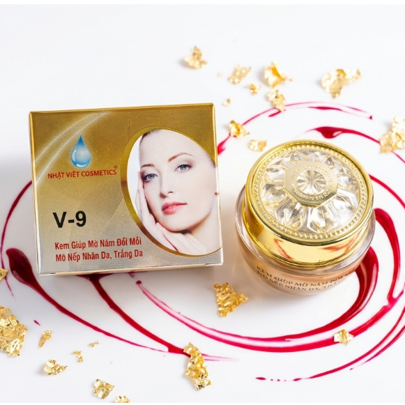 Kem Nhật Việt V9 (Vàng Xám) Ngọc Trai Đen Sữa Ong Chúa Giúp Giảm Nám Tàn Nhang 10g