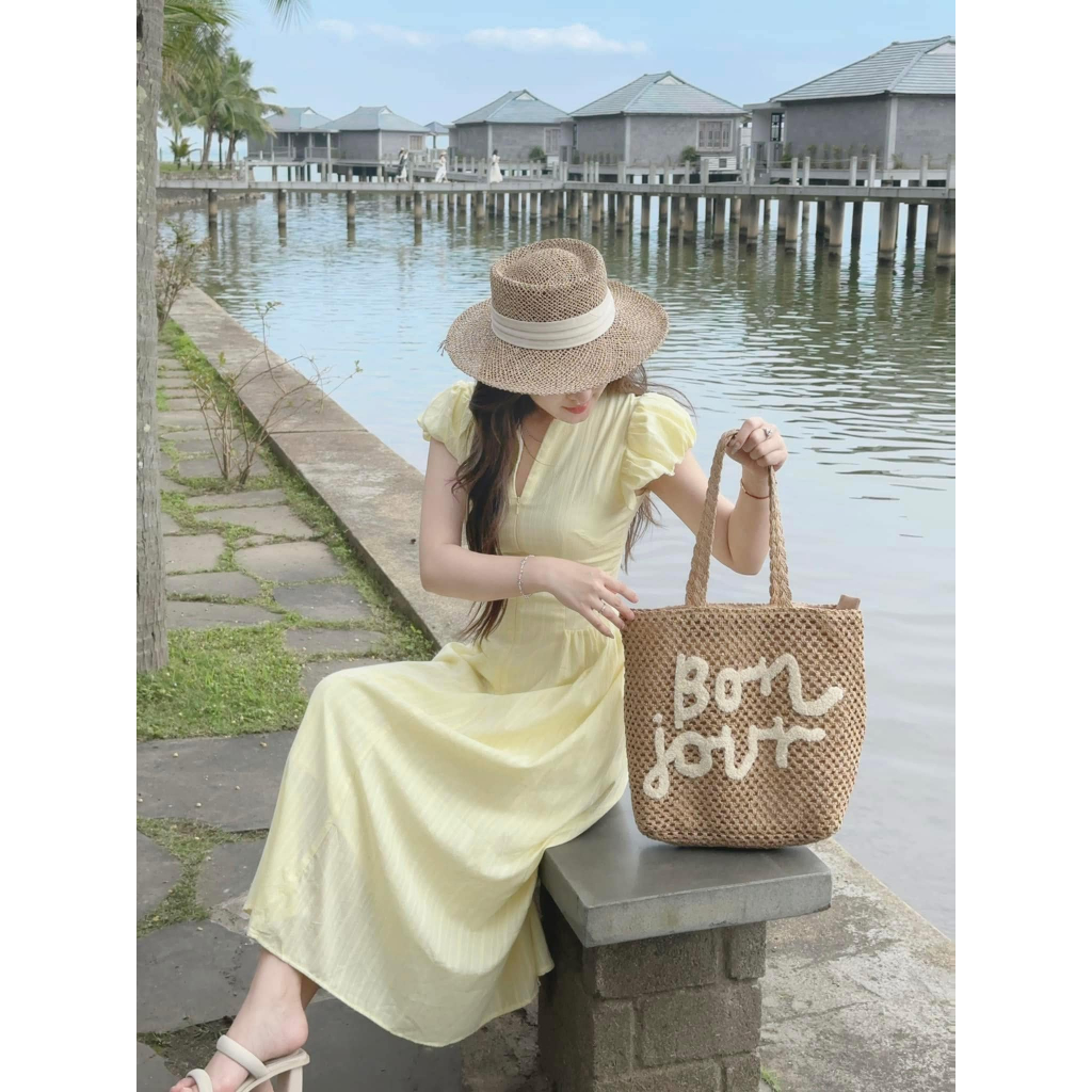 Váy Nữ DONNA HCOM25503 Thiết Kế Cổ Vuông Tay Phồng Chiết Eo Dáng Dài Style Tiểu Thư Hàn Quốc