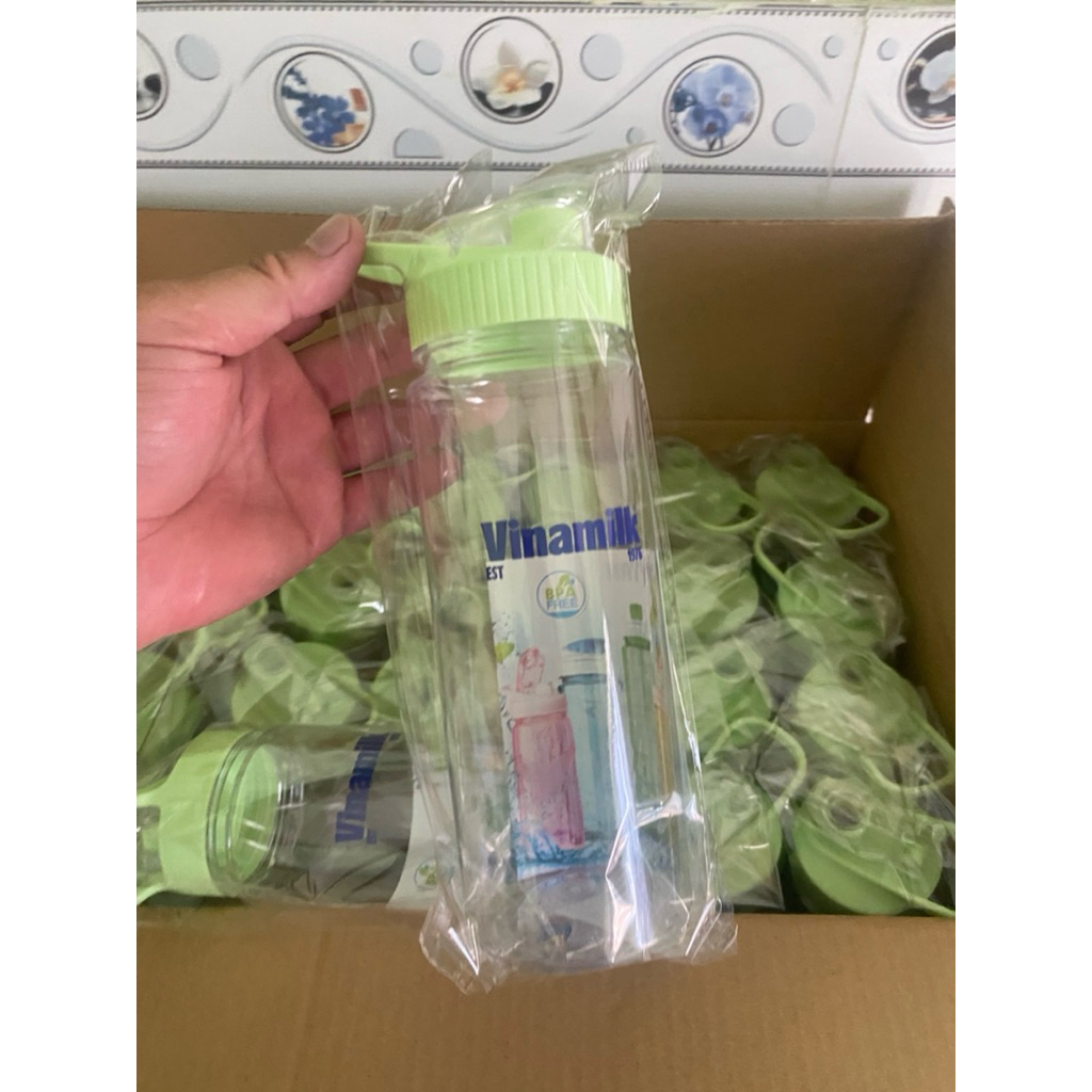 Combo 02 Bình nước Vinamilk 700ml (Nhựa Duy Tân)