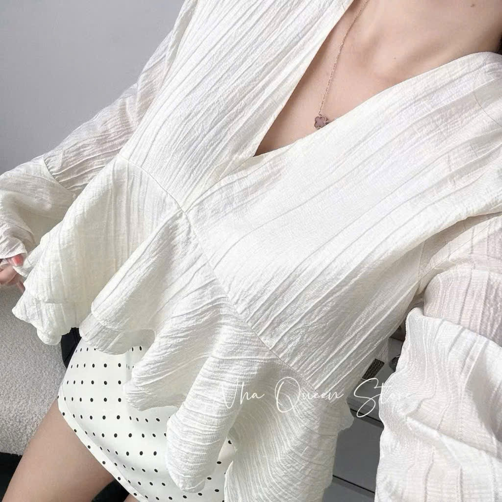 set sơmi kèm chân váy bi hot