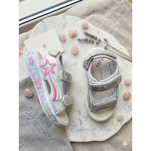 Sandals Bé Gái Ngôi Sao Cầu Vồng Siêu Xinh Đi Học, Đi Chơi Không Trơn Trượt, Êm Chân
