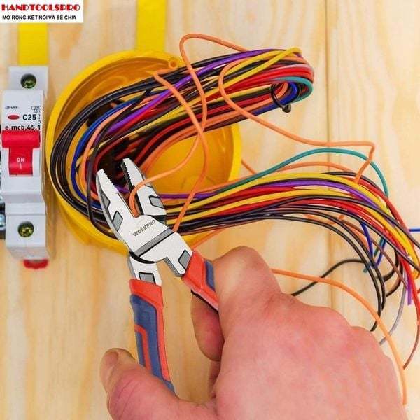Kìm điện/ kìm cắt/ kìm bấm dây WORKPRO WP231106 bằng thép Cr-V cao cấp kích thước 200mm (8 icnh) - Hàng chính hãng