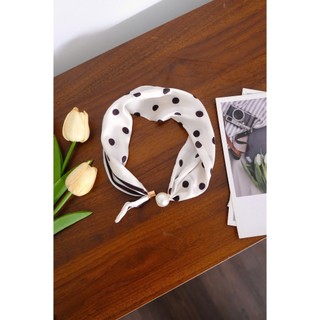 Khăn Lụa Vuông Vòng Cổ Khoá Ngọc Sang Chảnh Phong Cách Thanh Lịch MioLad KA004