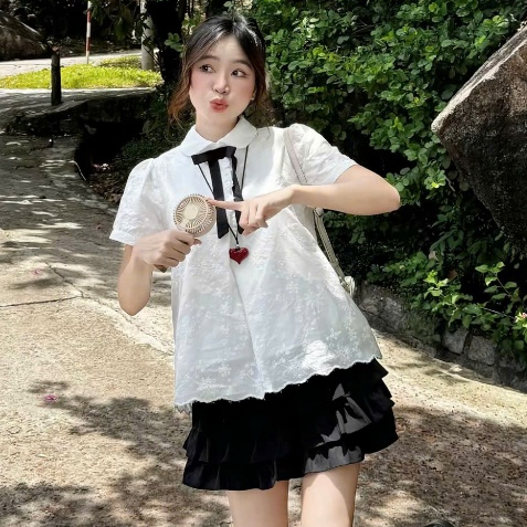 Áo cổ sen đính nơ ngực xinh xắn, áo ren hai lớp điệu đà LABEL A92