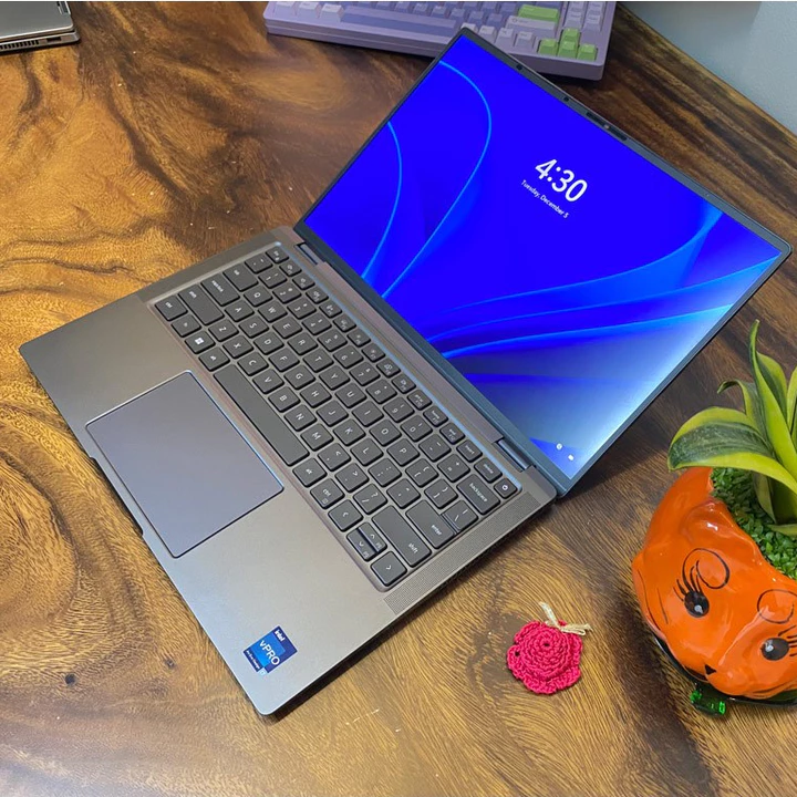 Laptop Dell Latitude 9430 Core i7-1265U / 32GB /512GB /14″ FHD+
