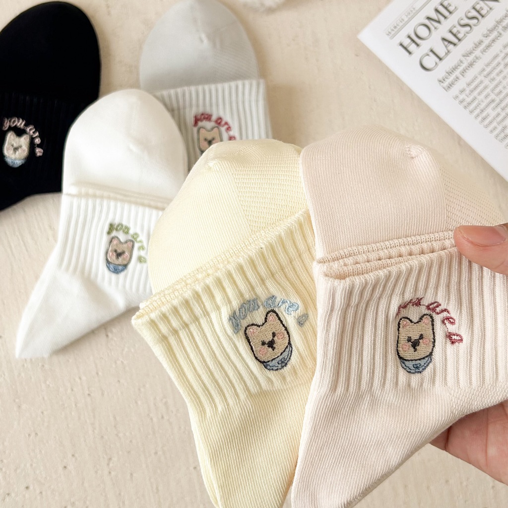 Vớ Tất Nữ hình Gấu chữ YOU ARE A cổ lửng siêu dễ thương, xinh xắn