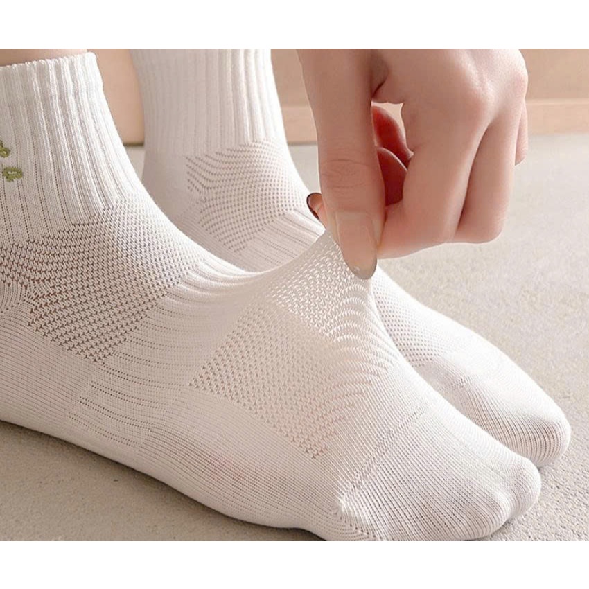 Vớ Tất Nữ hình Gấu chữ YOU ARE A cổ lửng siêu dễ thương, xinh xắn