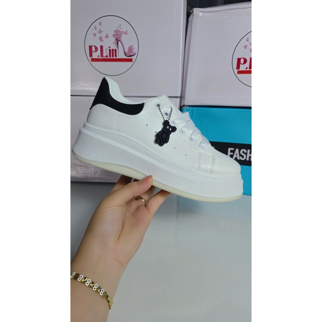 99K [Xả lẻ size Nữ 38-40] - Fullbox Giày thể thao Nữ màu Trắng, độn đế 6 cm. Nhẹ, êm chân. Phong cách nữ tính hè 2026.