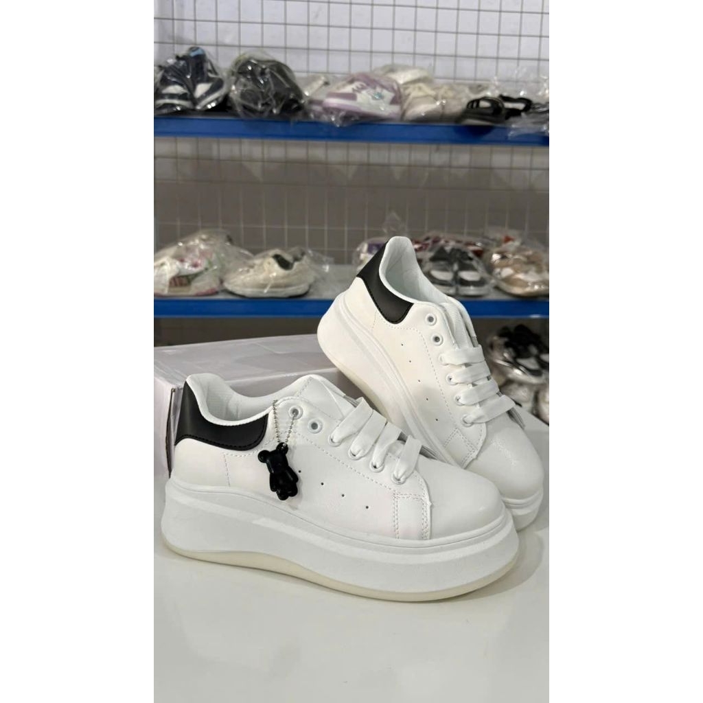 99K [Xả lẻ size Nữ 38-40] - Fullbox Giày thể thao Nữ màu Trắng, độn đế 6 cm. Nhẹ, êm chân. Phong cách nữ tính hè 2026.