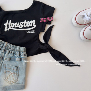 order quảng châu- áo lệch vai điệu, quần short jeans cho bé gái