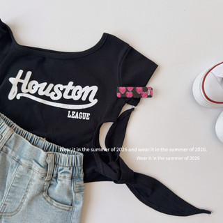 order quảng châu- áo lệch vai điệu, quần short jeans cho bé gái