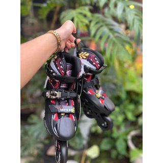 Giày patin trẻ em Flying Eagle K9 bánh cao su đặc, form nhựa, càng hợp kim nhôm chịu lực dưới 80kg 3 màu xanh/hồng/đỏ