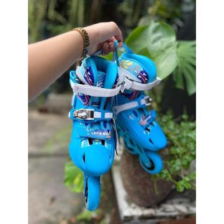 Giày patin trẻ em Flying Eagle K9 bánh cao su đặc, form nhựa, càng hợp kim nhôm chịu lực dưới 80kg 3 màu xanh/hồng/đỏ