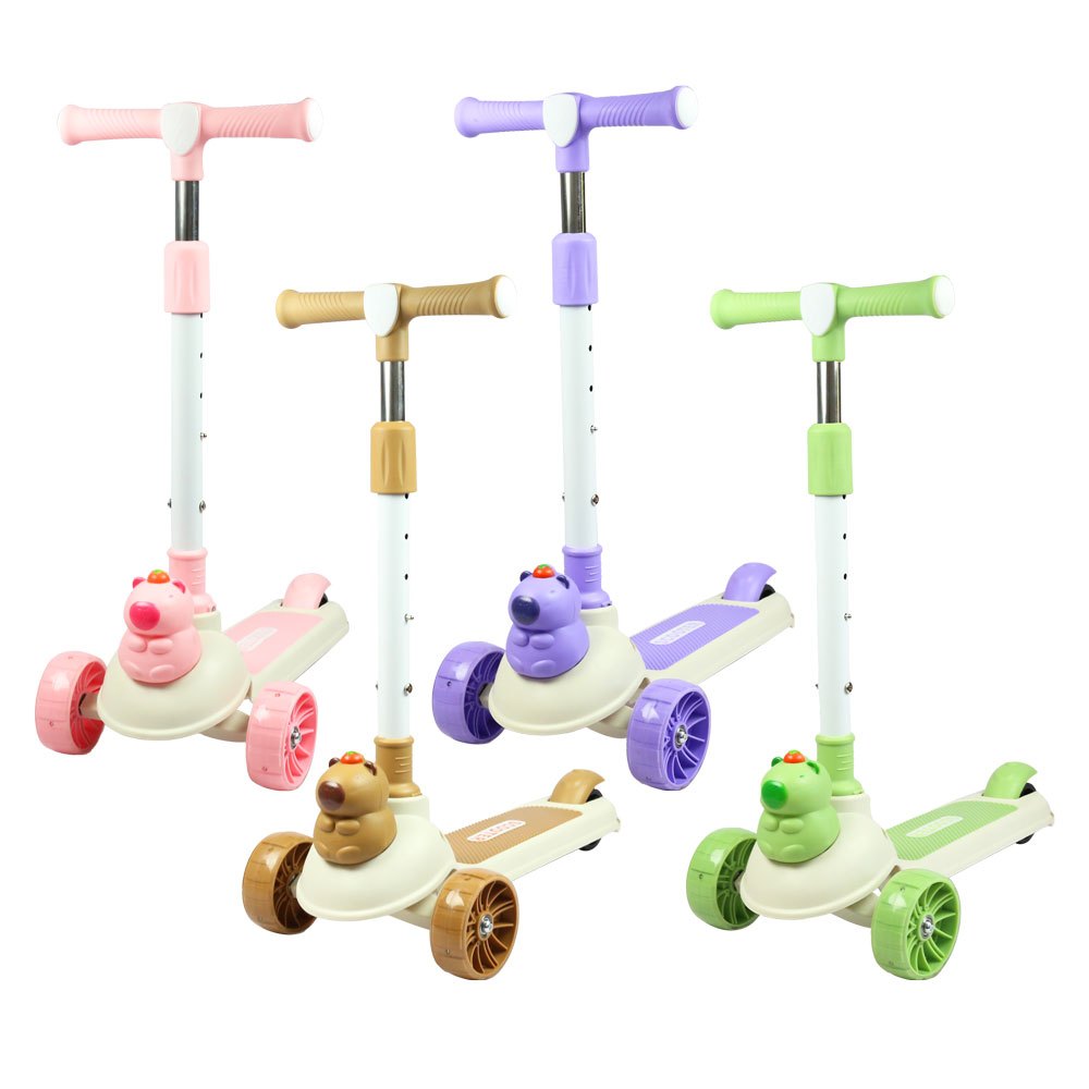 [Quà tặng không bán] Xe scooter