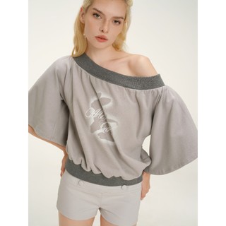 Áo thun nữ MONÁ Áo tay lửng trễ vai form rộng in hình thỏ - ASHY Top