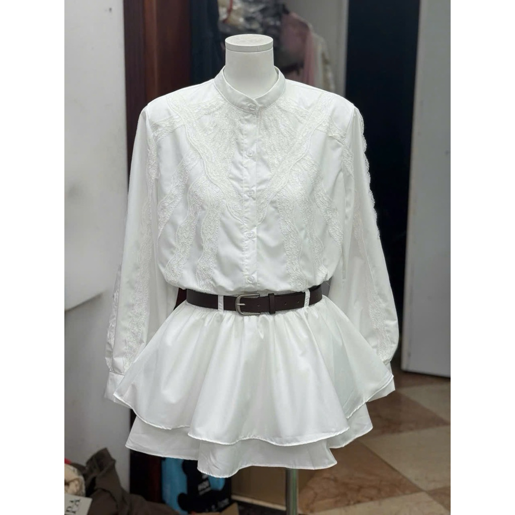 Set bộ 2 món : Áo sơmi tay bồng phối ren bèo cao cấp kèm quần short tặng đai eo style trẻ trung năng động • MIU.STUDIO
