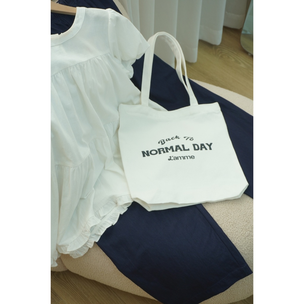 (QUÀ TẶNG GIỚI HẠN) Túi Tote Back to Normal Day L'amme dày dặn , kích thước lớn