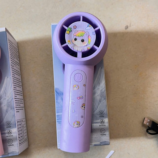 quạt sạc mini hình thú ngộ nghĩnh 3 tốc độ