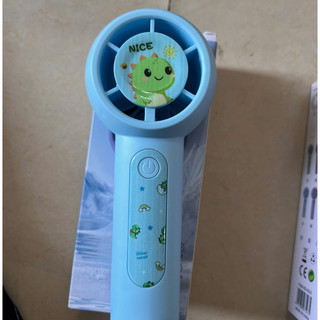 quạt sạc mini hình thú ngộ nghĩnh 3 tốc độ
