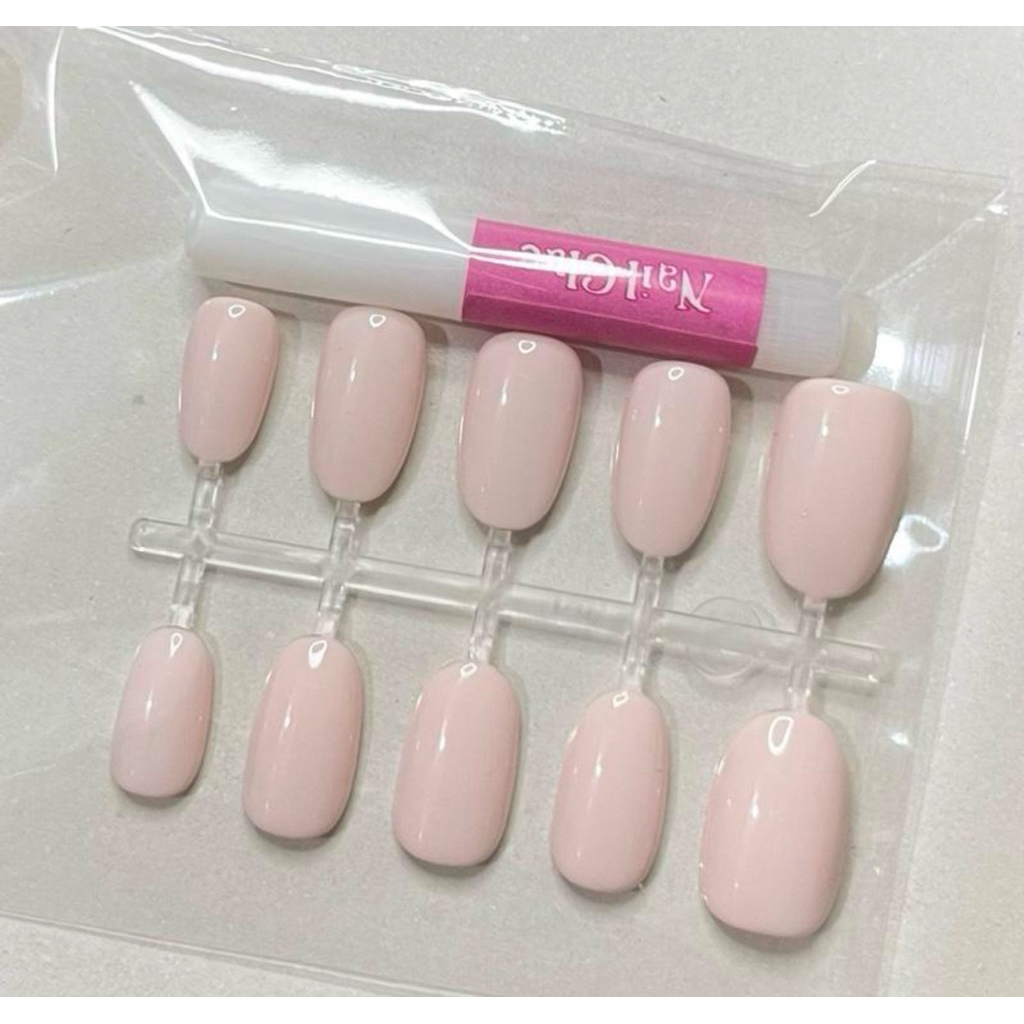 nailbox móng giả  hồng pastel tôn da . đi học , đi làm , đi chơi