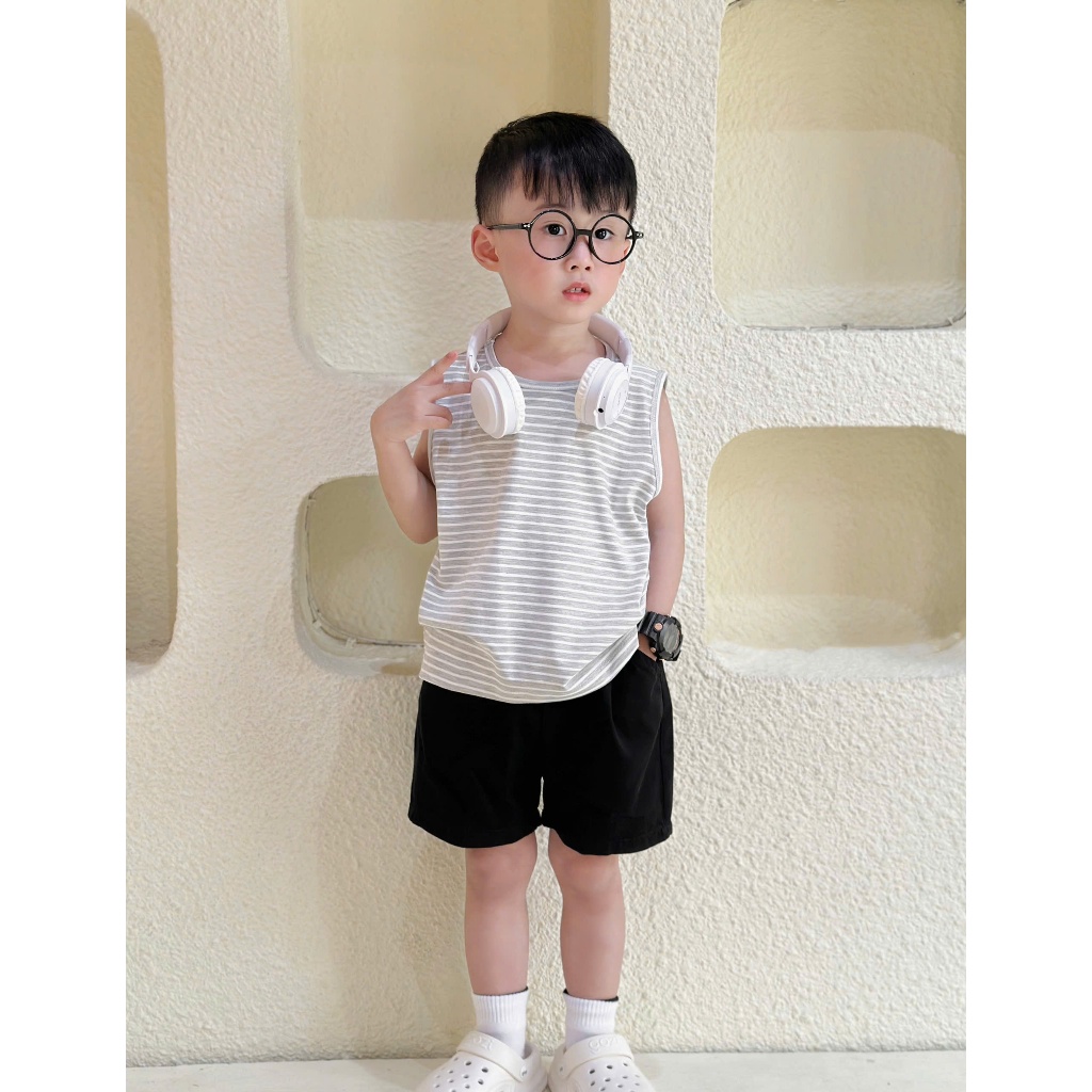 Áo ba lỗ tone màu basic cho bé trai bé gái 9-23kg. Áo sát nách mùa hè màu trắng, đen cho bé 9-28kg