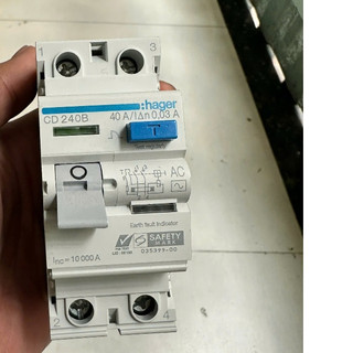 CD240B- RCCB-  2P 40A  30mA- Cầu dao chống giật, chống dòng rò-Hager France