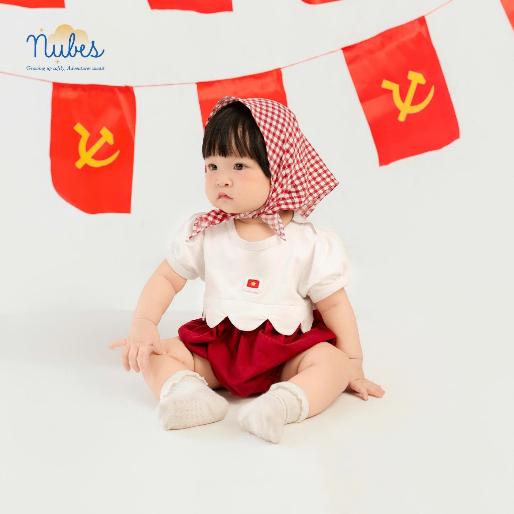 Bodysuit cho bé gái, tặng kèm khăn thêu chữ hạnh phúc romper bé gái Nubes màu đỏ thoáng khí, hạn chế hầm bí NB26 - TN04