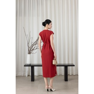 SWANLAKE | Váy Đầm Nữ Midi Cổ Chữ V Dây Thắt Eo Vải Linen Thêu Hoa Cài Nút Xẻ Tà Đi Biển D13519