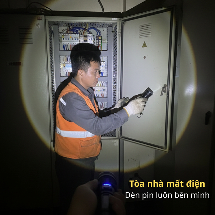 Đèn pin siêu sáng XHP50-Sản phẩm chính hãng -Đèn pin cầm tay