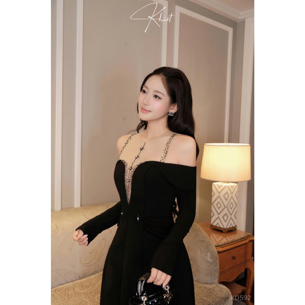 Đầm đen gold gân cao cấp phối đá tinh xảo, phong cách dạ tiệc sang trọng Khiết KD592