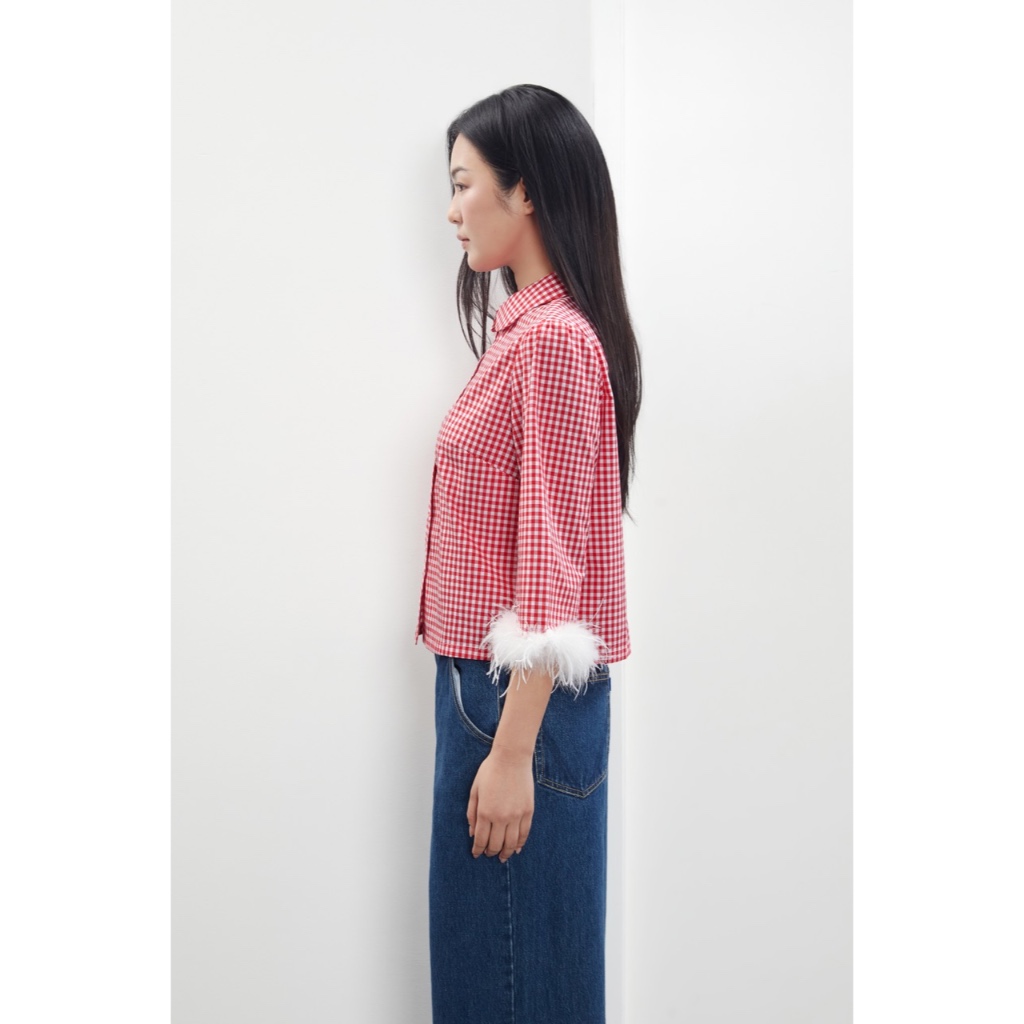 TheBlueTshirt - Áo sơ mi sọc caro cổ sen có lông vũ trang trí nữ tính - Detachable Feather Shirt