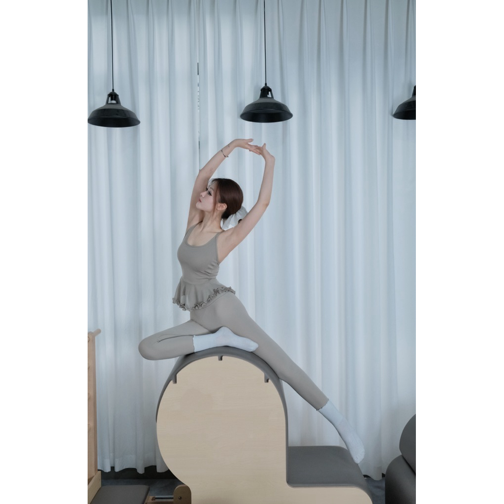 Set Yoga Pilates Peplum Bèo Lưới Phong Cách Ballet Core Hàn Quốc - Có Mút Ngực