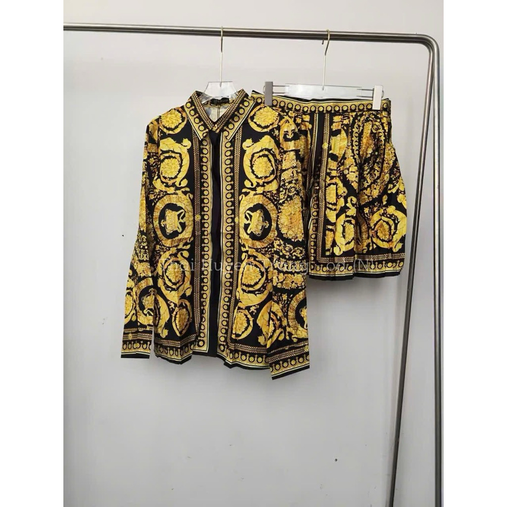 set áo sơ mi lụa Versace & váy màu vàng siêu cấp