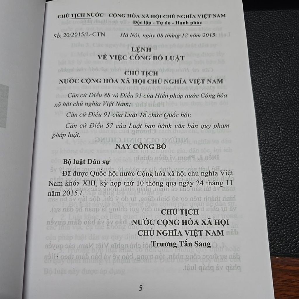 Sách - Bộ luật dân sự năm 2015 (CA)