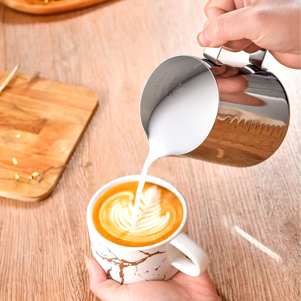 Ca Đánh Sữa Inox Có Vạch Chia 350ml 550ml 900ml Ca Tạo Bọt Latte Art Dụng Cụ Pha Chế Barista