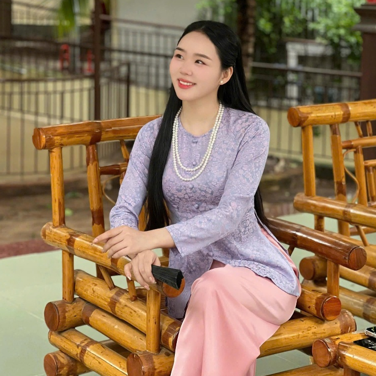 Hân Nguyễn Áo Bà Ba - B.A150 - Áo Bà Ba Gấm Tơ Hoa BaBi Cổ Tròn Nút Nụ Tay Dài Dây Kéo
