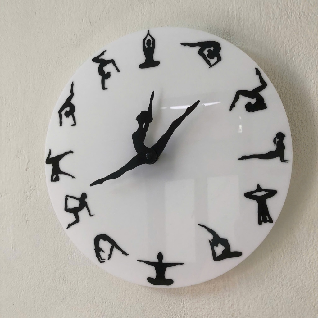 Đồng Hồ Treo Tường Yoga Nghệ Thuật – Đồng Hồ Trang Trí Phòng Tập, Phòng Khách Sang Trọng, Thiết Kế Độc Đáo Abatsu
