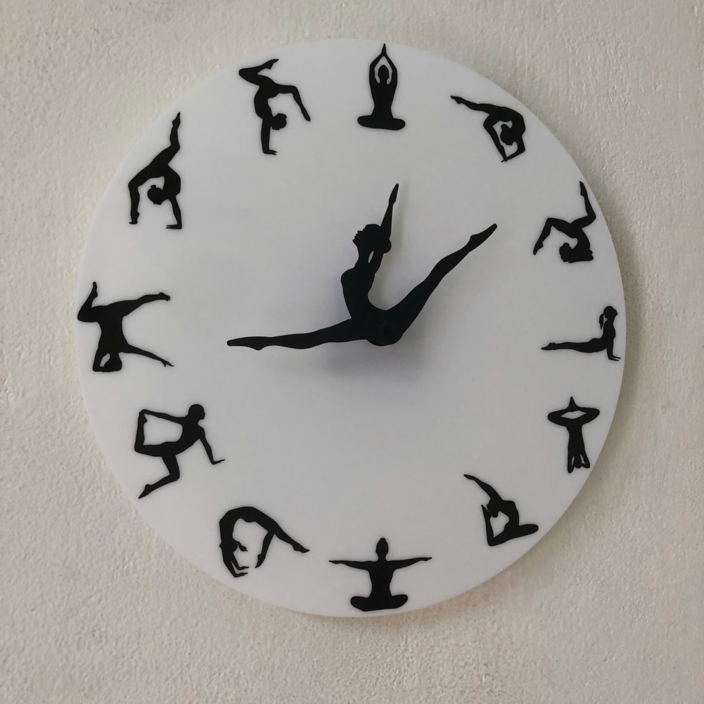Đồng Hồ Treo Tường Yoga Nghệ Thuật – Đồng Hồ Trang Trí Phòng Tập, Phòng Khách Sang Trọng, Thiết Kế Độc Đáo Abatsu