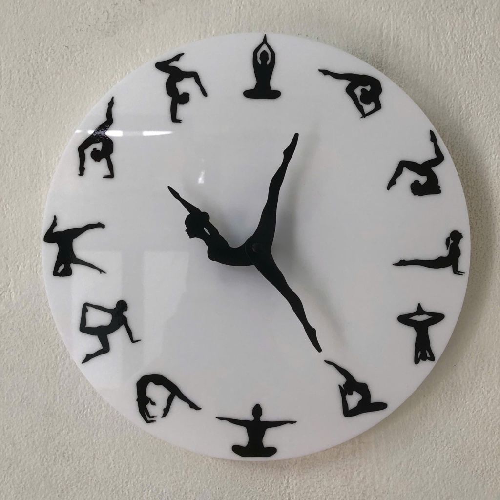 Đồng Hồ Treo Tường Yoga Nghệ Thuật – Đồng Hồ Trang Trí Phòng Tập, Phòng Khách Sang Trọng, Thiết Kế Độc Đáo Abatsu