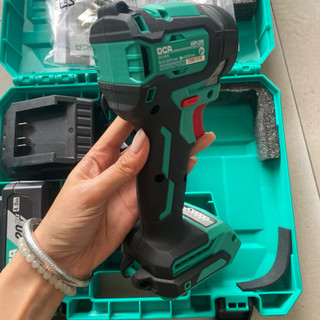 DCA Máy Bắn Vít Không Chổi Than Không Dây ADPL208 20V MAX Type EM - Hàng Phân Phối Chính Hãng