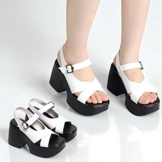 GIÀY SANDAL ĐẾ XUỒNG QUAI CHÉO KT KHÓA CÀI 9CM XINH XINH.