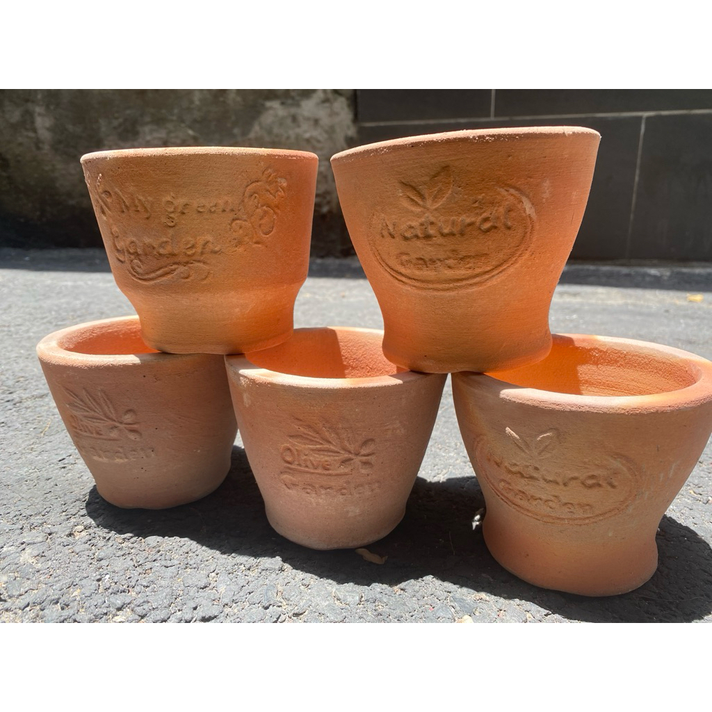 Chậu logo chữ đỏ 10x10cm-Đất Nung-VUONCOCHAU tặng kèm lót chậu