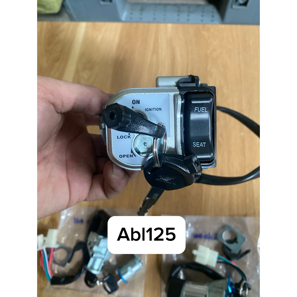 Bộ ổ khoá điện xe máy honda/yamaha đủ các mã xe