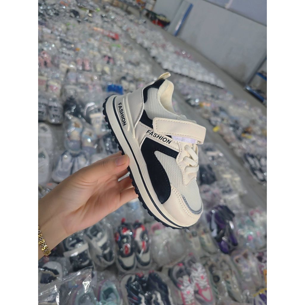 Xả Lẻ Size [26-38] Siêu Rẻ Giày Thể Thao Trẻ Em với đa dạng mẫu mã, Nhẹ, Êm chân. Ưu đãi FOLLOWER - FLASH SALE MỖI NGÀY.