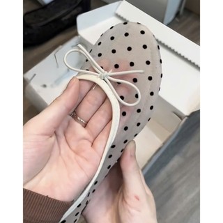 Giày Nữ Đế Bệt Chất Liệu Lưới Hoạ Tiết Chấm Bi Phong Cách Nhẹ Nhàng Mã T054