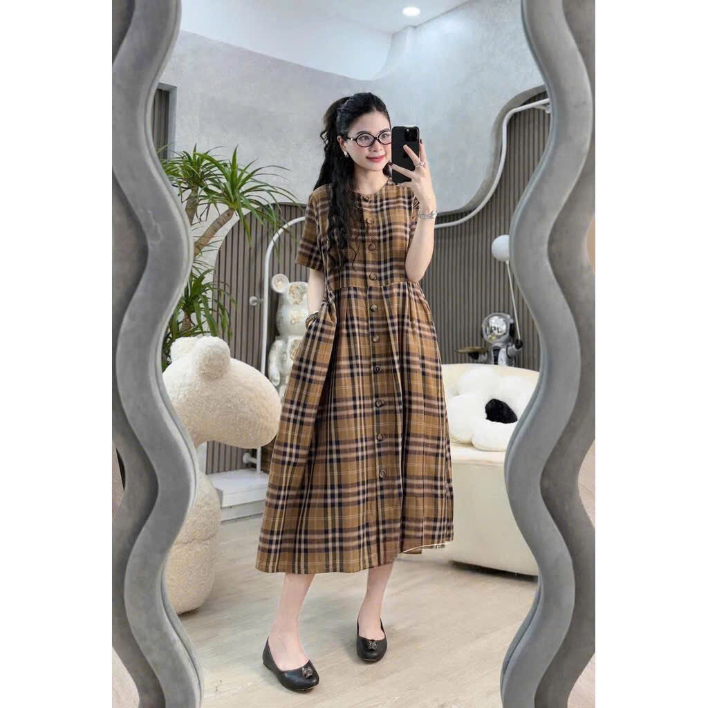 Váy bầu Babydoll kẻ caro thiết kế nút cài tiện lợi cho mặc đi tiệc công sở dáng dài suông thời trang