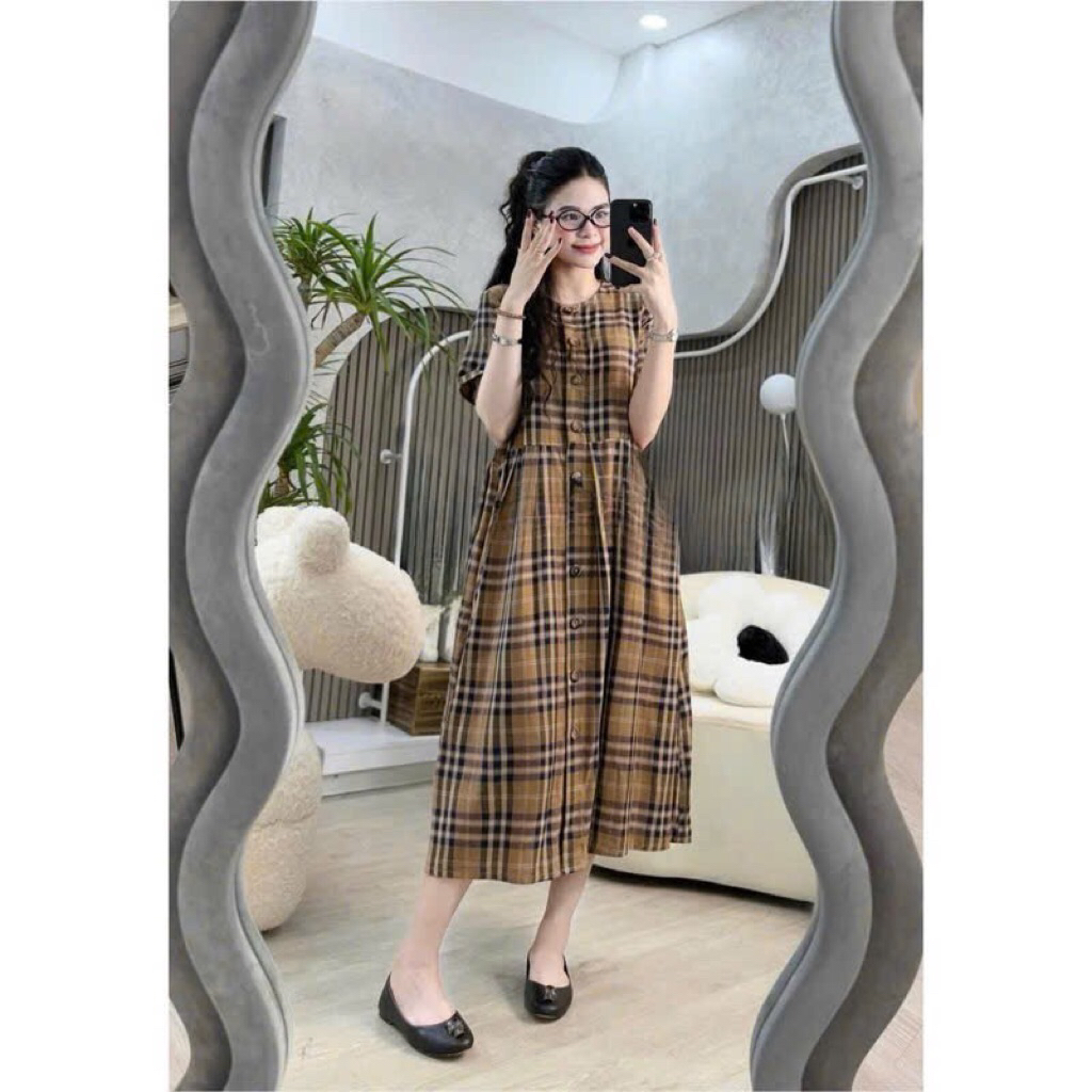 Váy bầu Babydoll kẻ caro thiết kế nút cài tiện lợi cho mặc đi tiệc công sở dáng dài suông thời trang